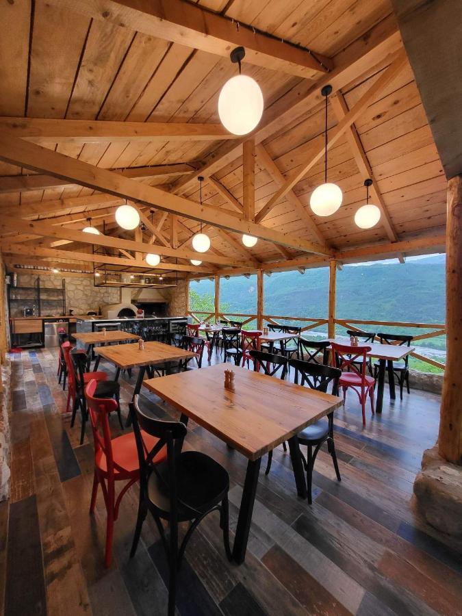 Sadmeli Winery Hotel Амбролаури Екстериор снимка