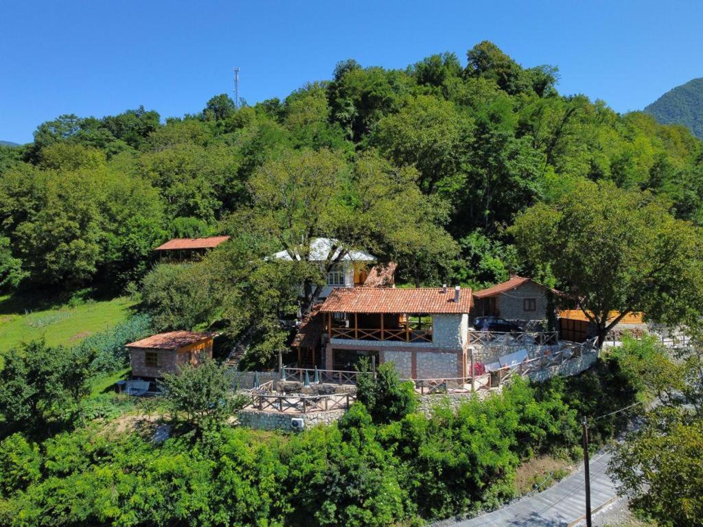 Sadmeli Winery Hotel Амбролаури Екстериор снимка