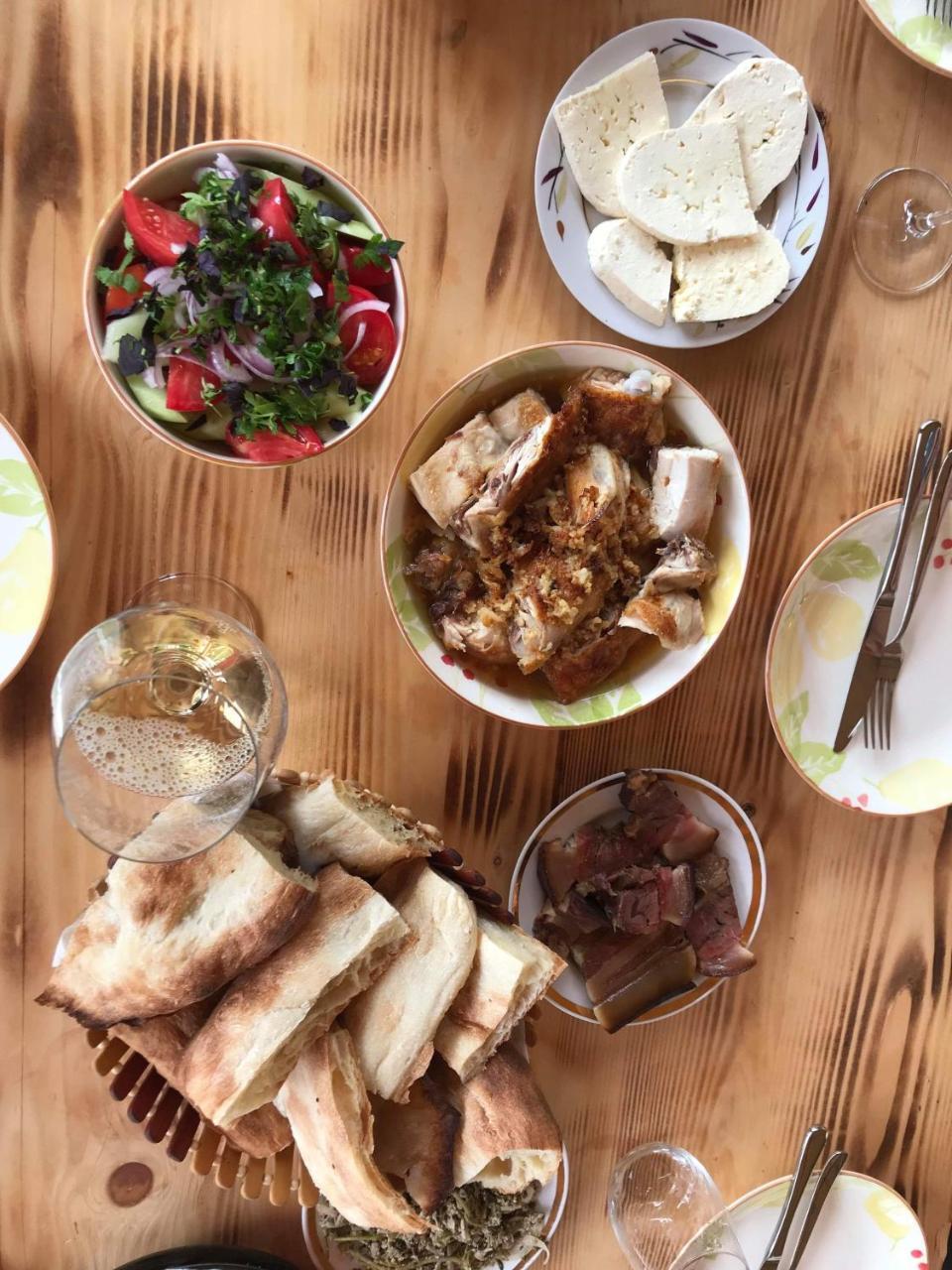 Sadmeli Winery Hotel Амбролаури Екстериор снимка