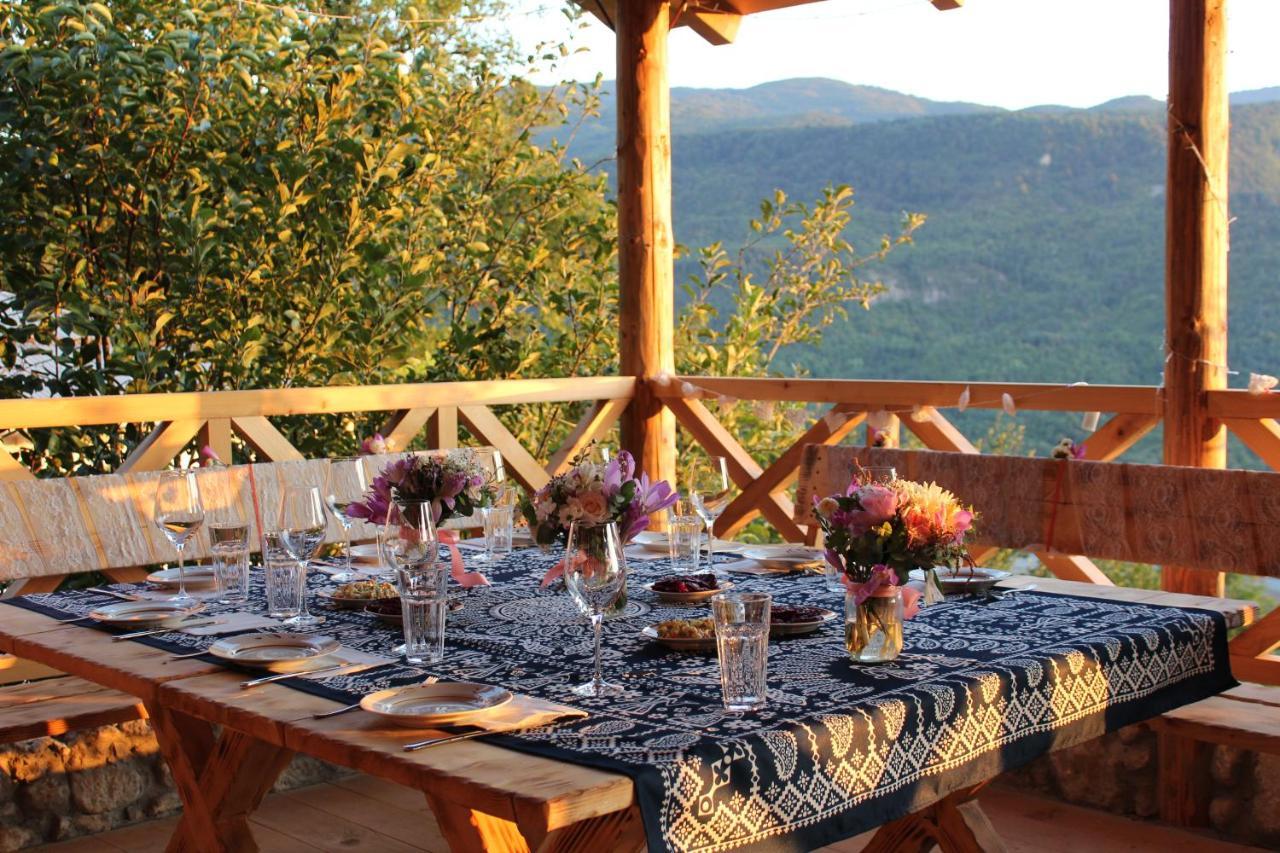 Sadmeli Winery Hotel Амбролаури Екстериор снимка